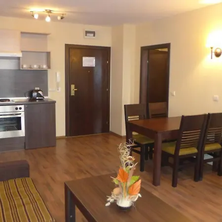 Dream 207 - Sleeps 4 Апартамент Банско