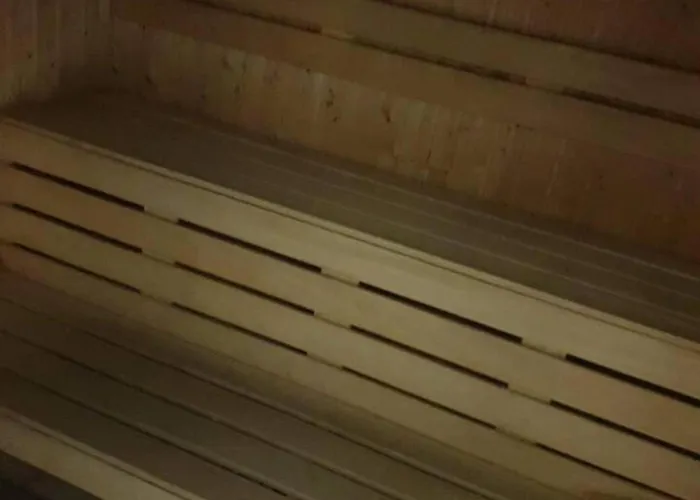 Dream 207 - Sleeps 4